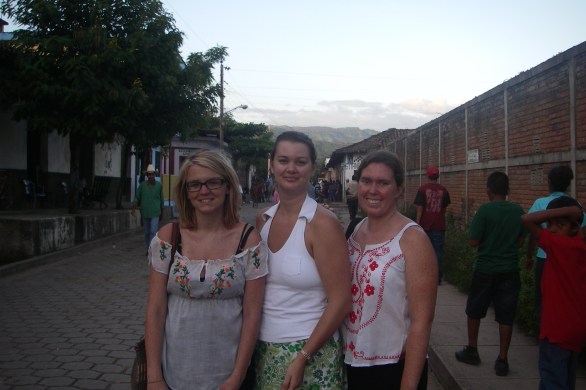 three girls in Achuapa Nicaragua