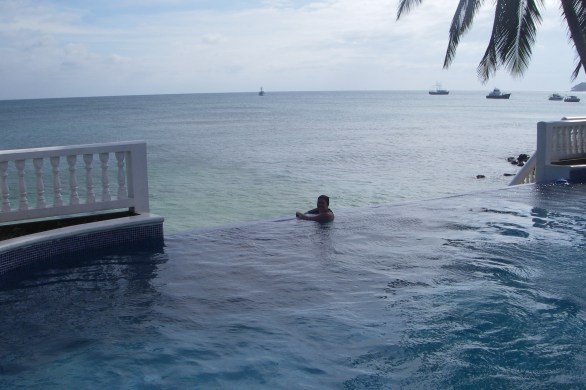Corn Islands infinity pool