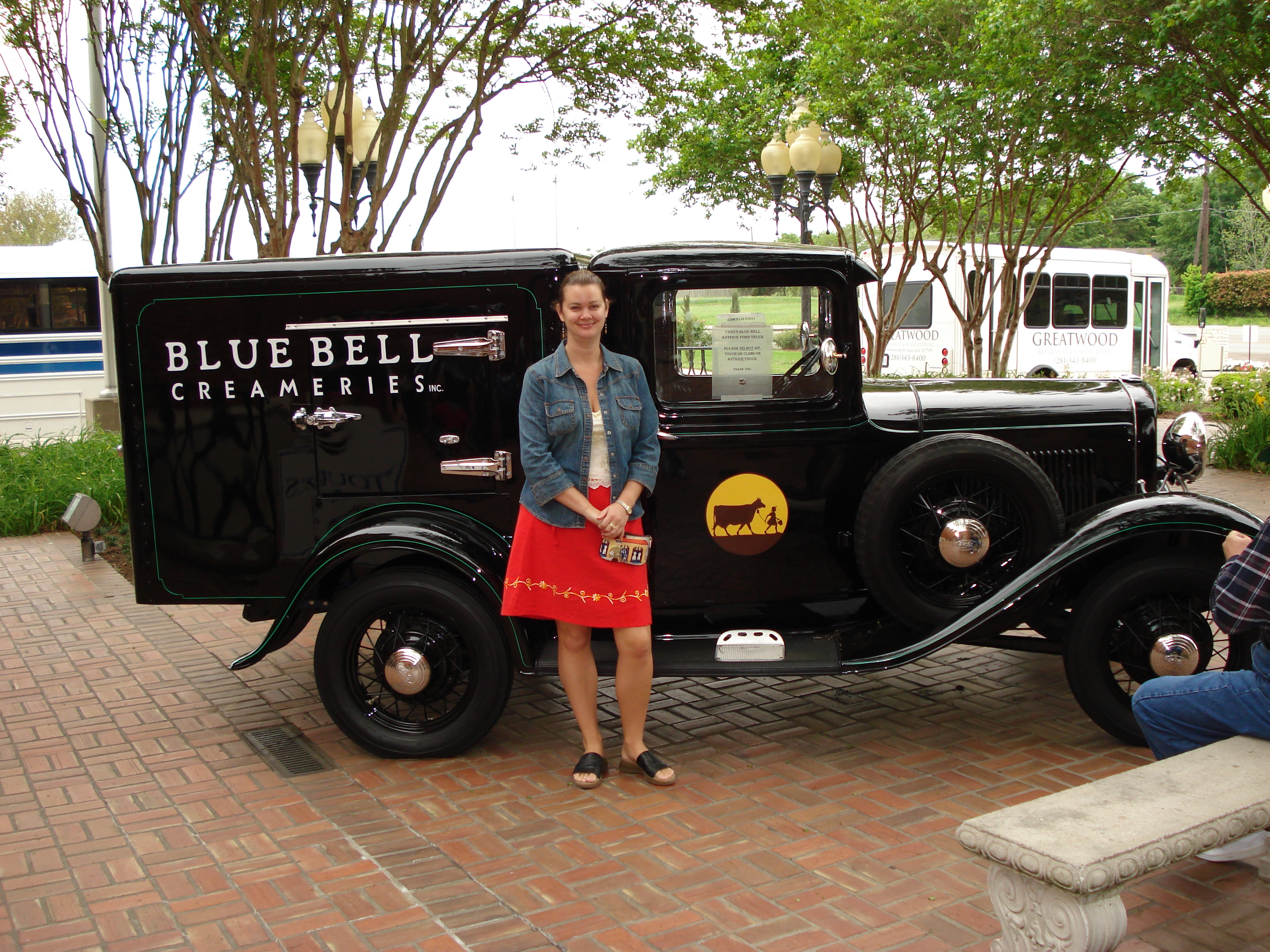 blue bell creameries black delivery truck
