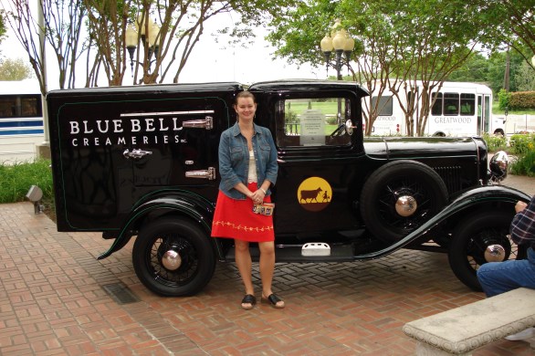 blue bell creameries black delivery truck