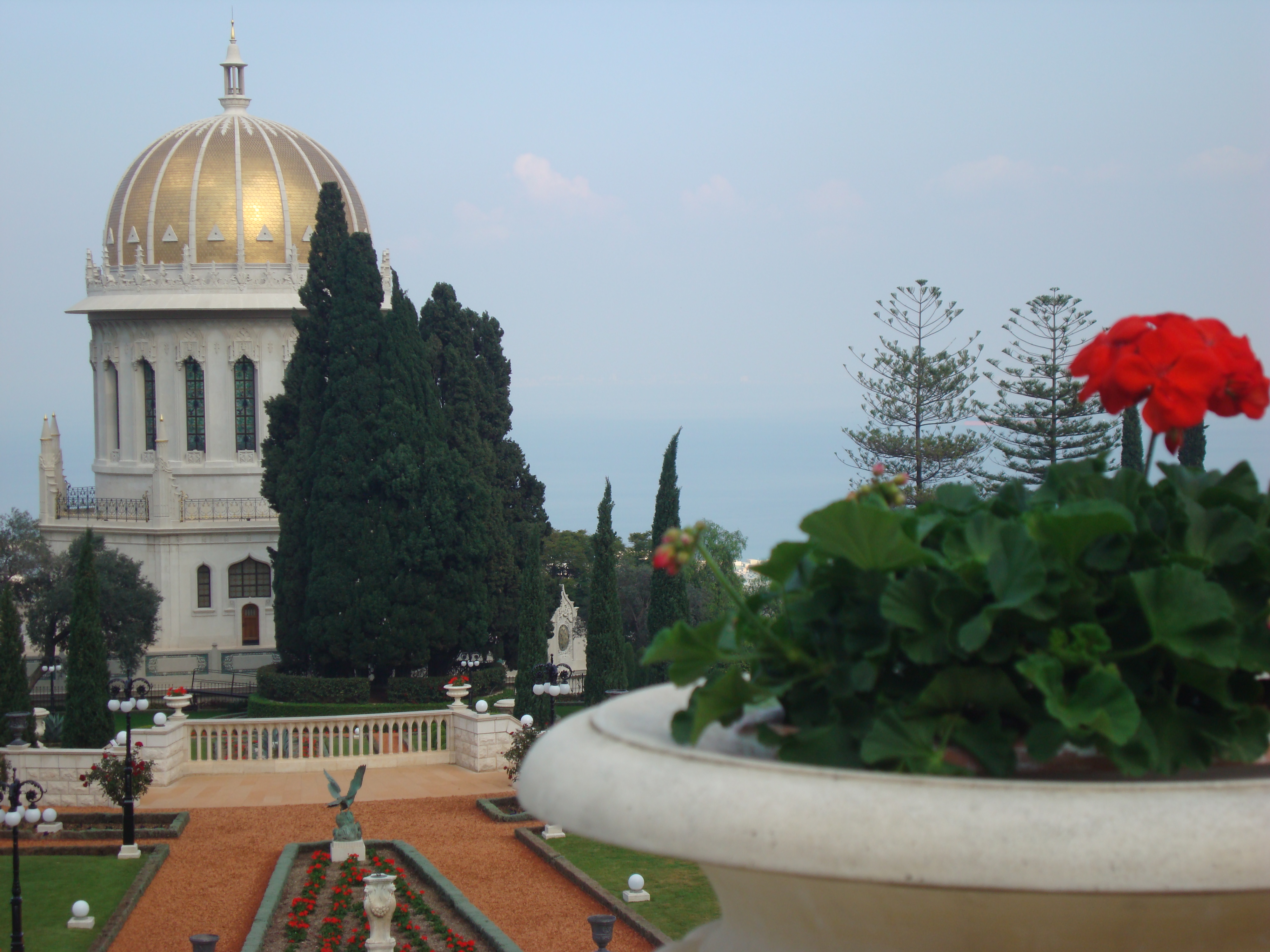 baha'i gardens haifa israel
