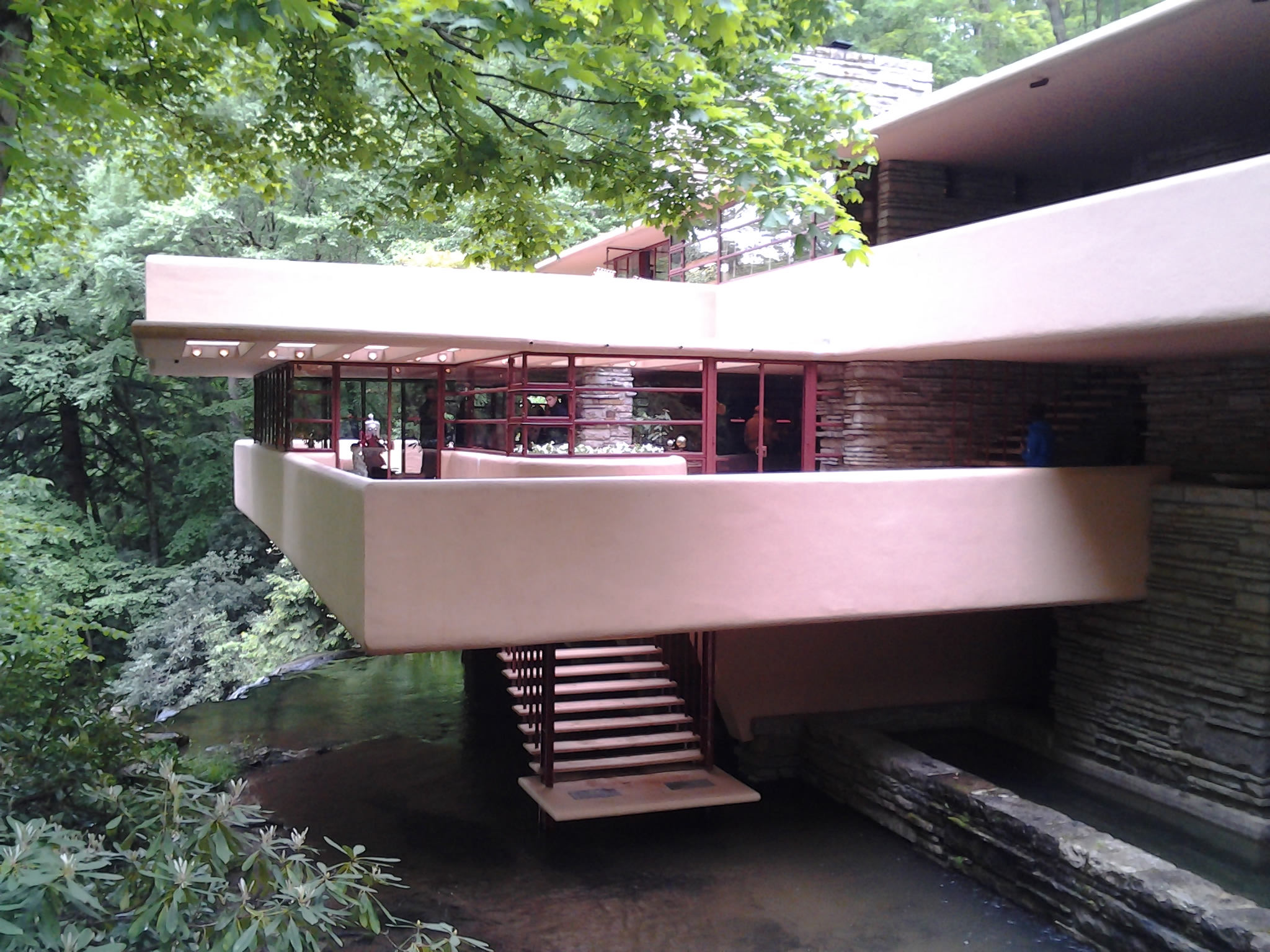 Frank Lloyd Wright Falling Water house decks