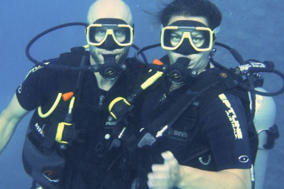 Chris and Deah, Diving in Australia